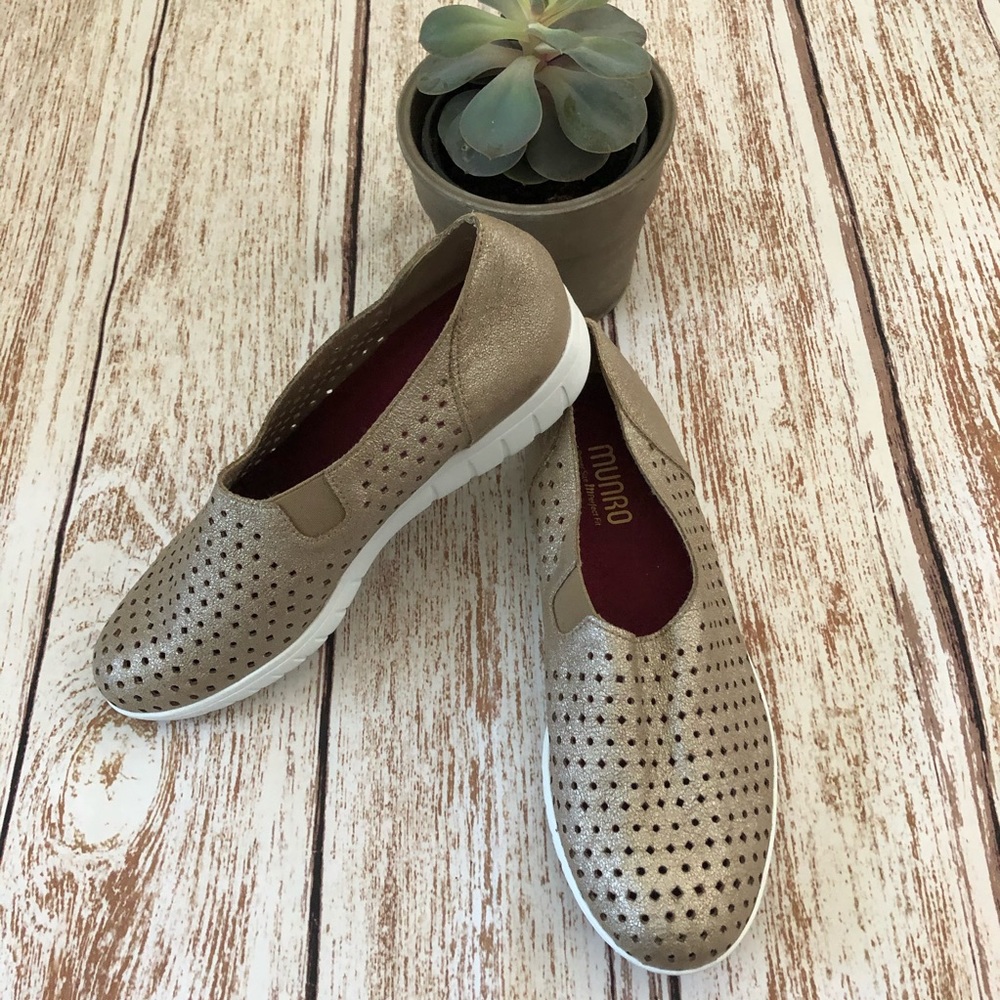 Munro Sport Skipper Slip-on Shoes Gold Metallic